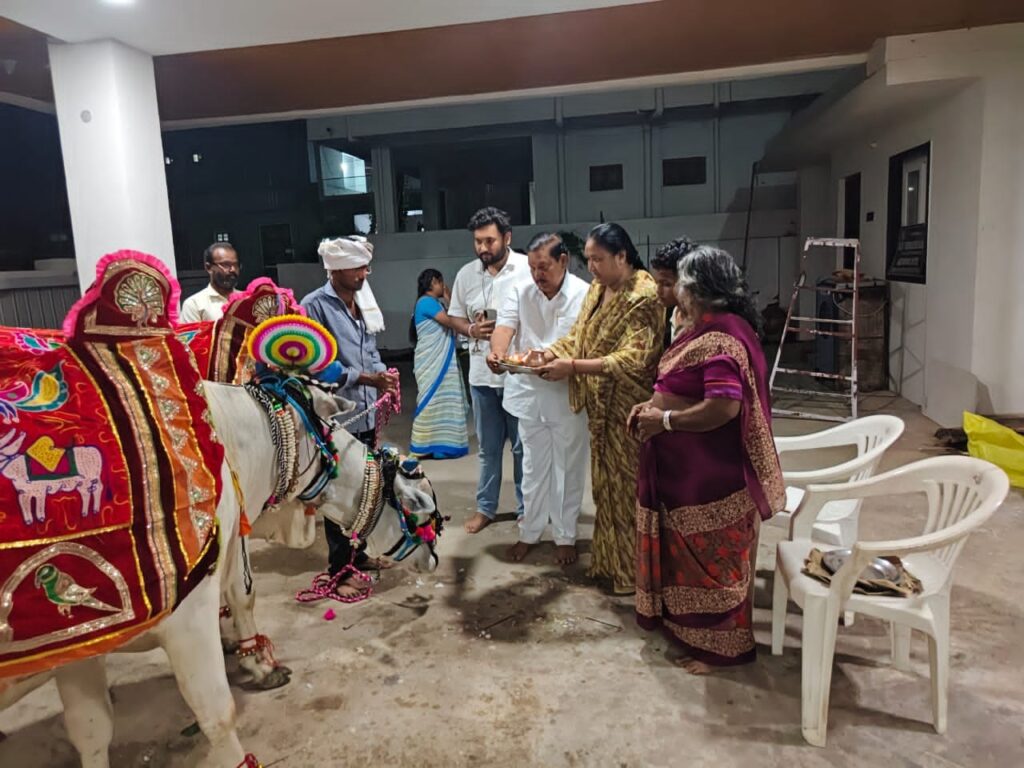 బసవన్న పూజలో మాజీ ఎమ్మెల్యే రాథోడ్ బాపురావు