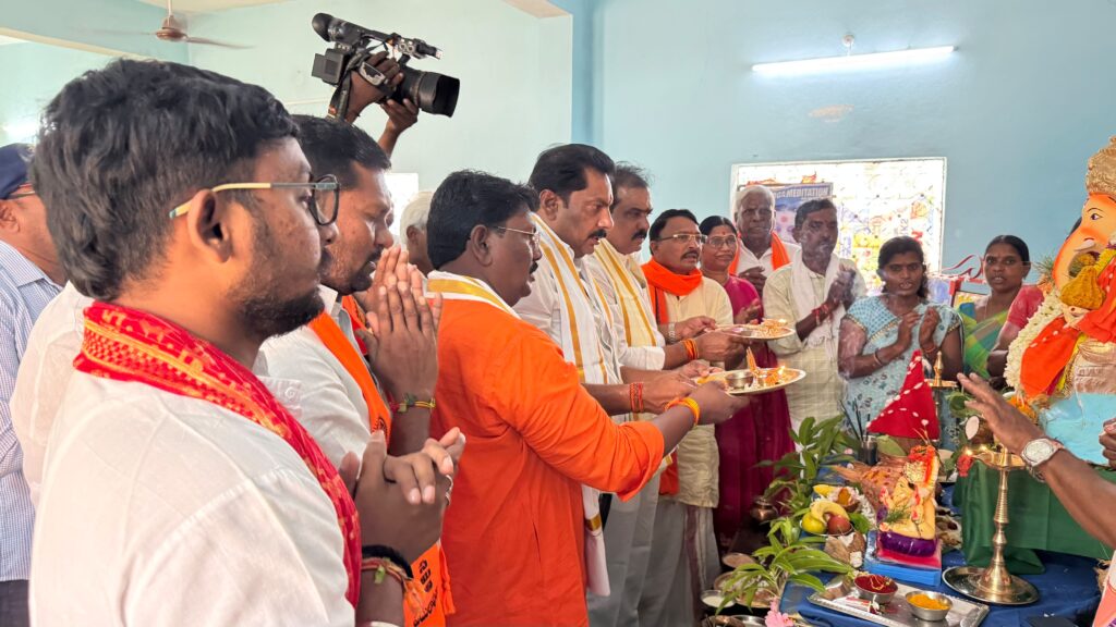 శిశుమందిర్‌లో ఘనంగా వినాయక పూజలు..