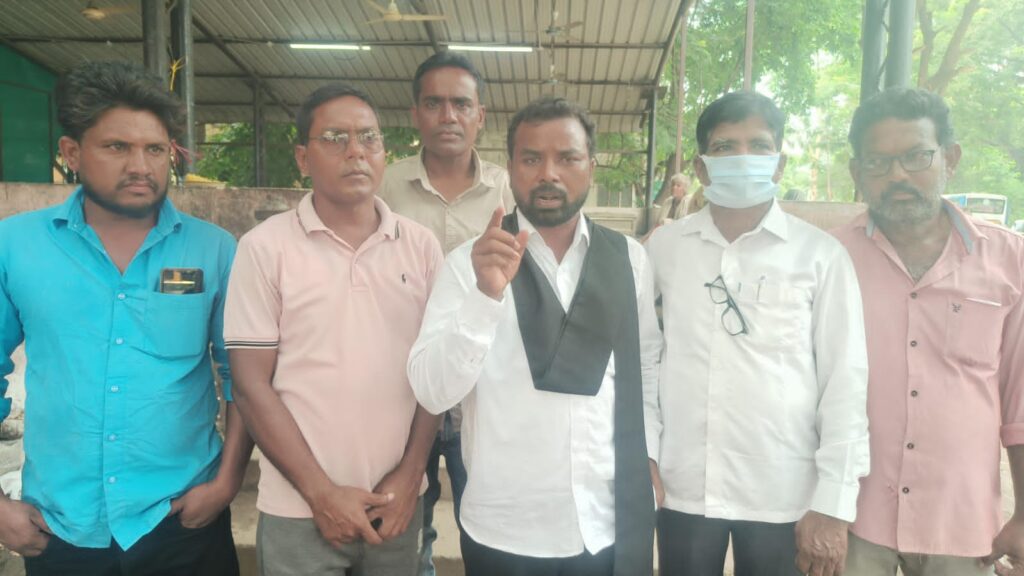 రూ. కోటి ఎక్స్‌గ్రేషియా ఇవ్వాలి..