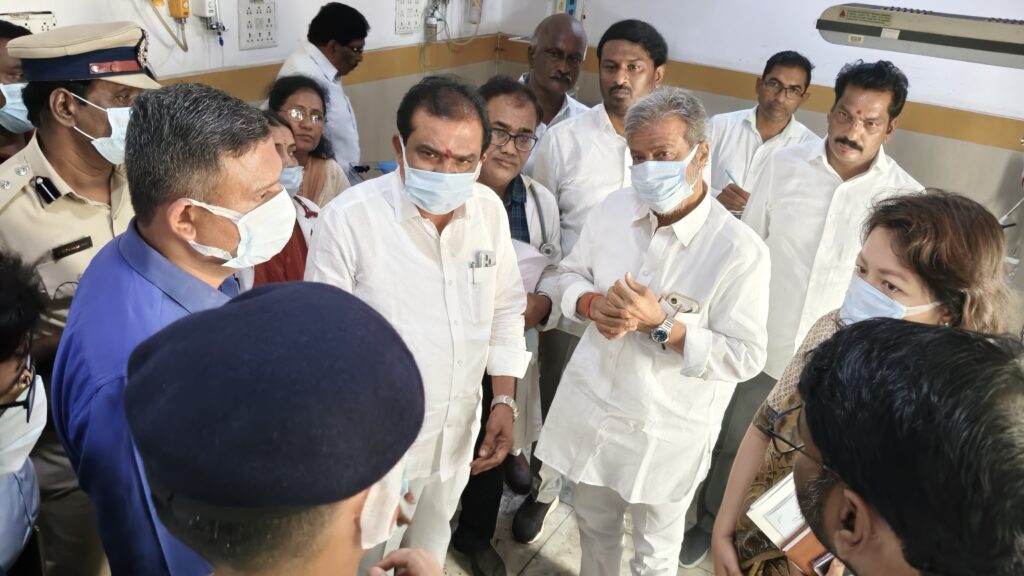 రిమ్స్‌లో అగ్నిప్రమాదం.. భద్రతా చర్యలపై మంత్రి దామోదర్ రాజనర్సింహ సమీక్ష