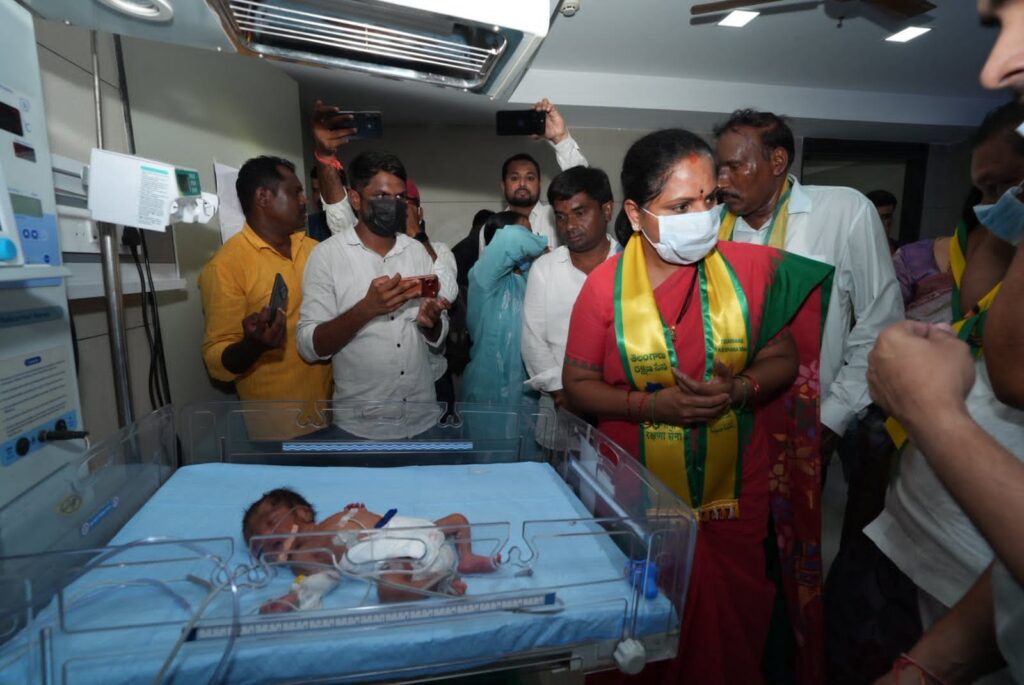 రిమ్స్‌ ఘటనపై కవిత తీవ్ర ఆగ్రహం.. బాధిత కుటుంబాలకు రూ.50 లక్షల ఎక్స్‌గ్రేషియా ఇవ్వాలి..