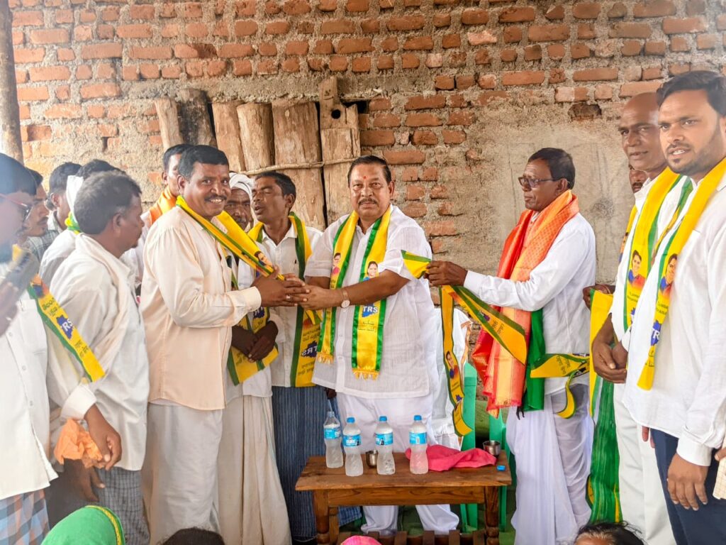 టీఆర్ఎస్‌లోకి భారీగా చేరికలు..