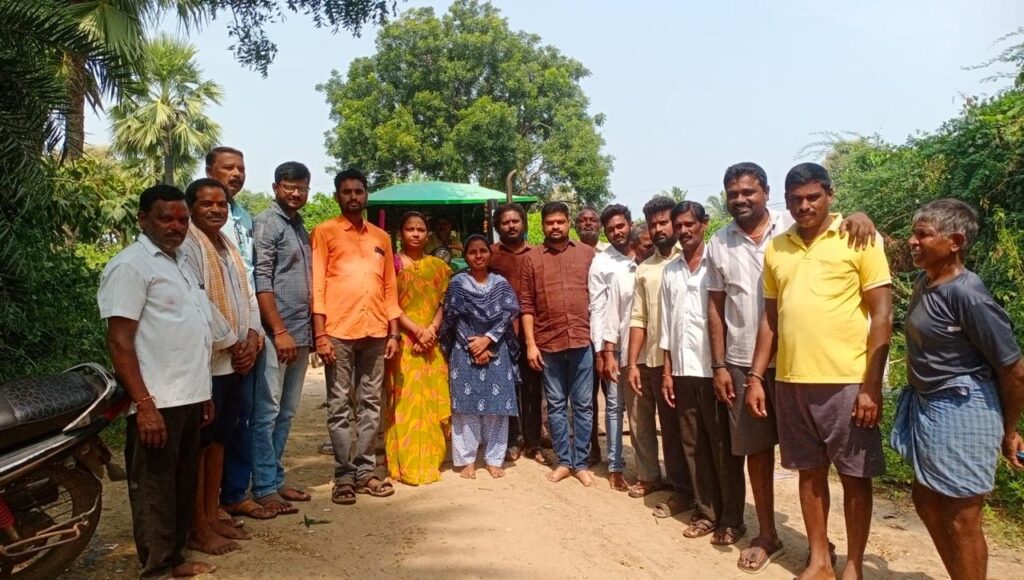స్మశానవాటిక రోడ్డు పనులు ప్రారంభం..