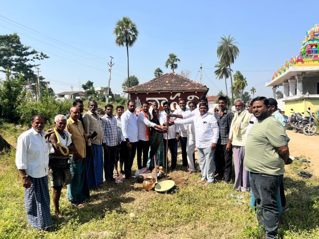 ఎల్లమ్మ తల్లి ఆలయ షెడ్డు నిర్మాణానికి రూ.5 లక్షలు మంజూరు.