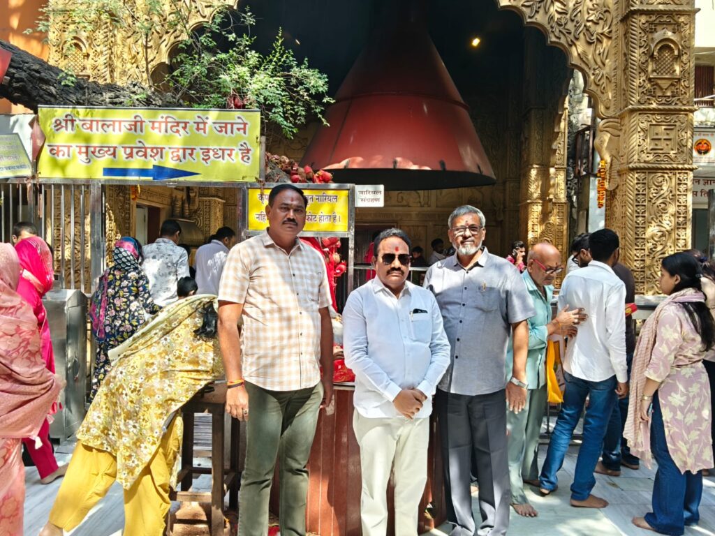 బాలాజీ ఆంజనేయ స్వామిని దర్శించుకున్న ఎంపీ