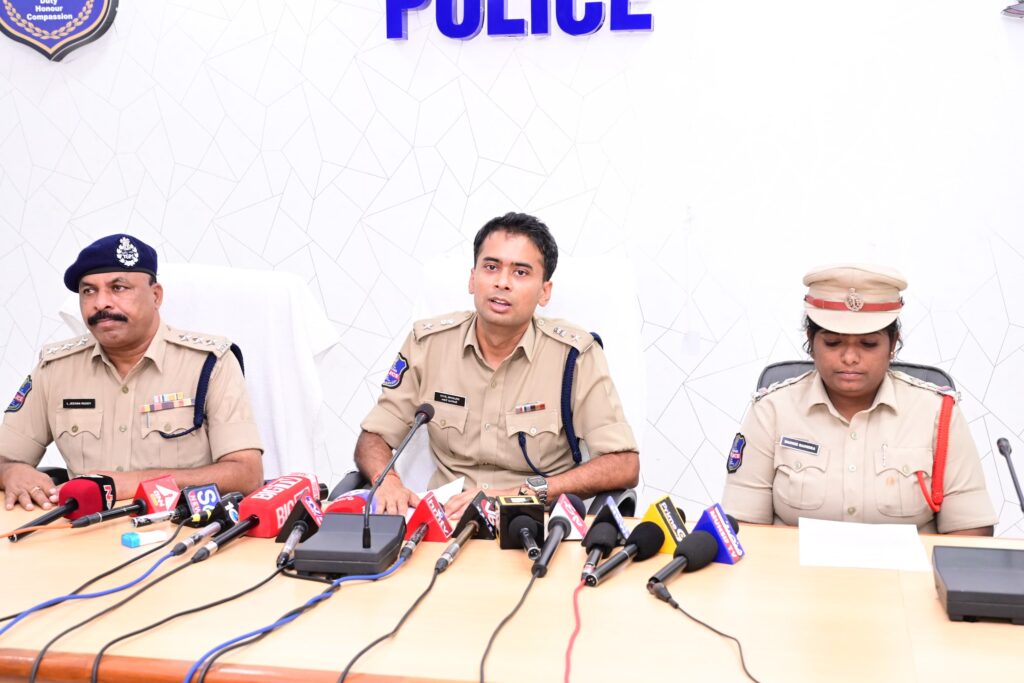 యూనిక్ కంపెనీ పేరుతో భారీ పెట్టుబడి మోసం.. ప్రధాన నిందితుడు అరెస్ట్!