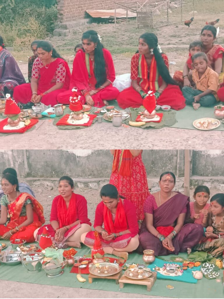 నవరాత్రి వేడుకల్లో కుంకుమార్చన..
