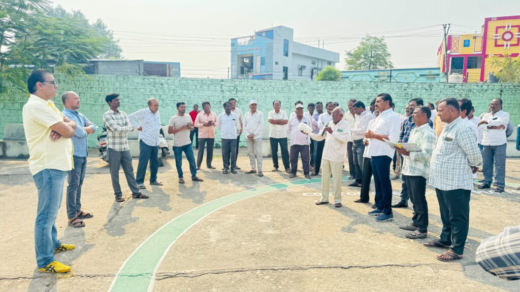 ఆదిలాబాద్ మార్కెట్‌లో పత్తికి రూ.9,200 ధర