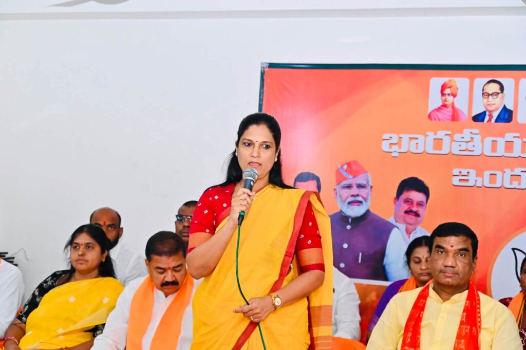 ప్రజా సమస్యలపై గళమెత్తాలి.. క్షేత్రస్థాయిలో పోరాడాలి
