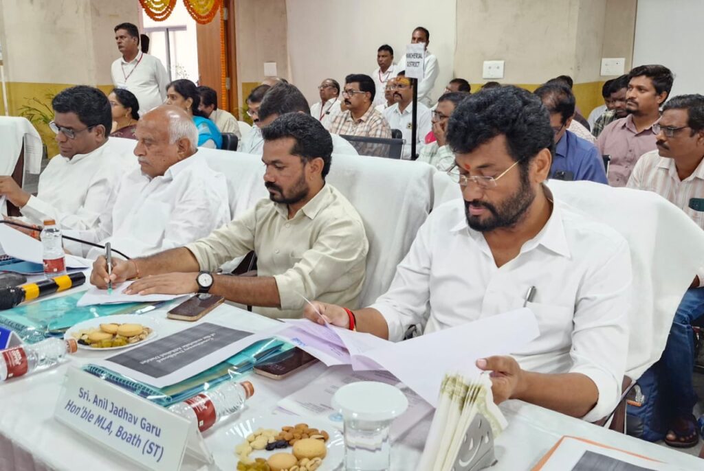 బోథ్‌ను రెవెన్యూ డివిజన్‌గా ఏర్పాటు చేయాలి..