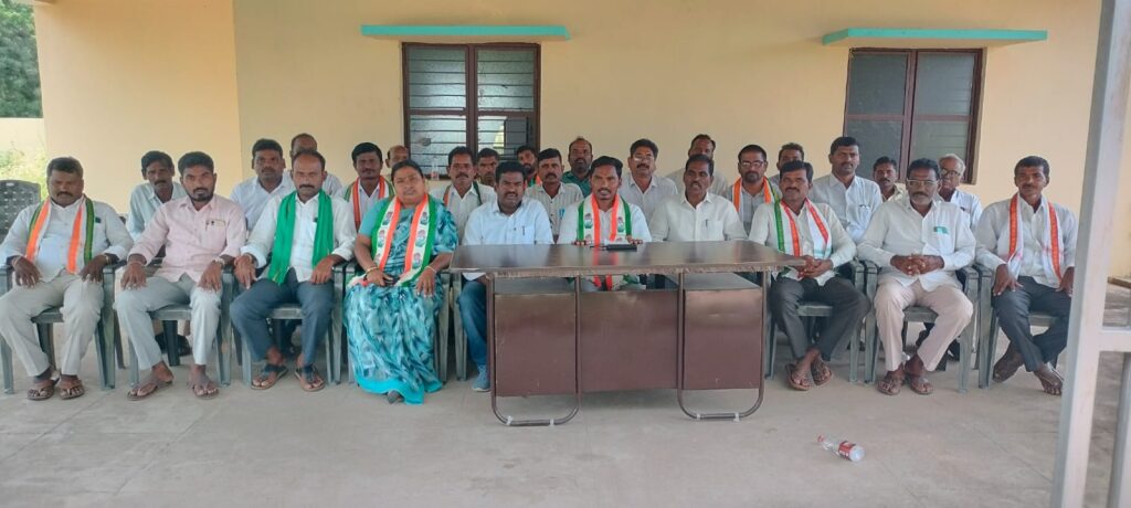 కేంద్ర ఎన్నికల సంఘం కమిషనర్ రాజీనామా చేయాలి..