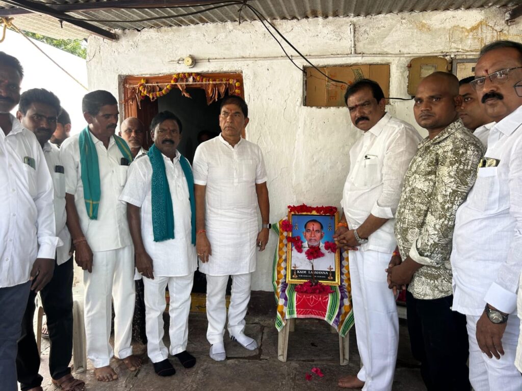 రైతుల ఆత్మహత్యలకు రాష్ట్ర ప్రభుత్వమే బాధ్యత వహించాలి: ఎమ్మెల్యే