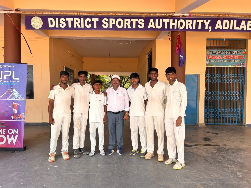ఎస్జీఎఫ్ అండర్‌-17 జట్టుకు బుగ్గారం(బి) విద్యార్థి ఎంపిక
